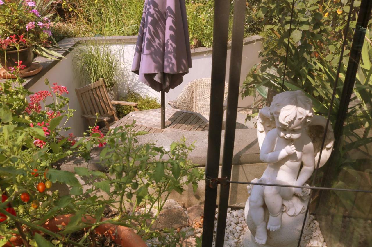 Soutterain - Wohnung Mit Senkgarten Weingarten  Exteriör bild