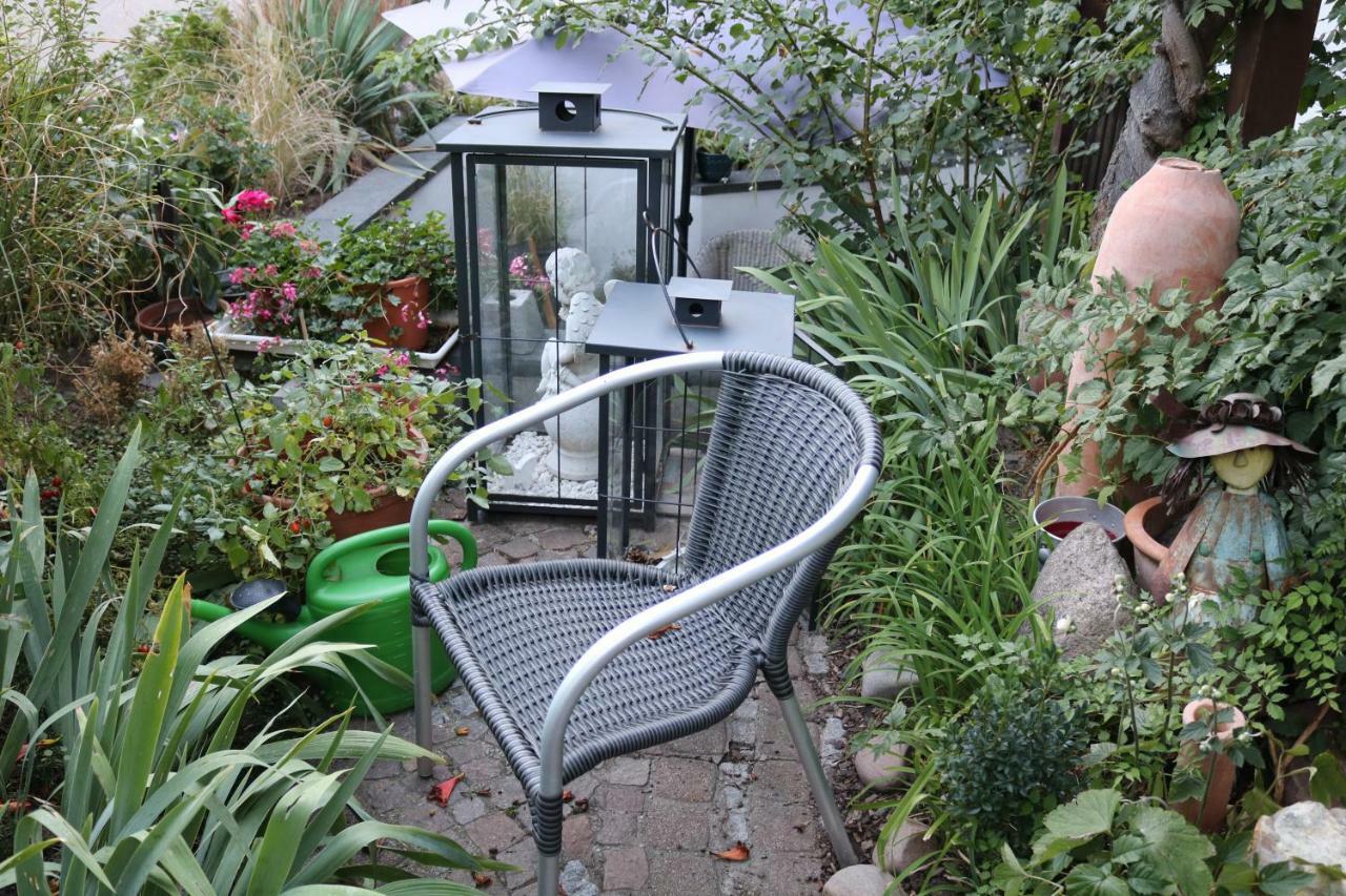 Soutterain - Wohnung Mit Senkgarten Weingarten  Exteriör bild